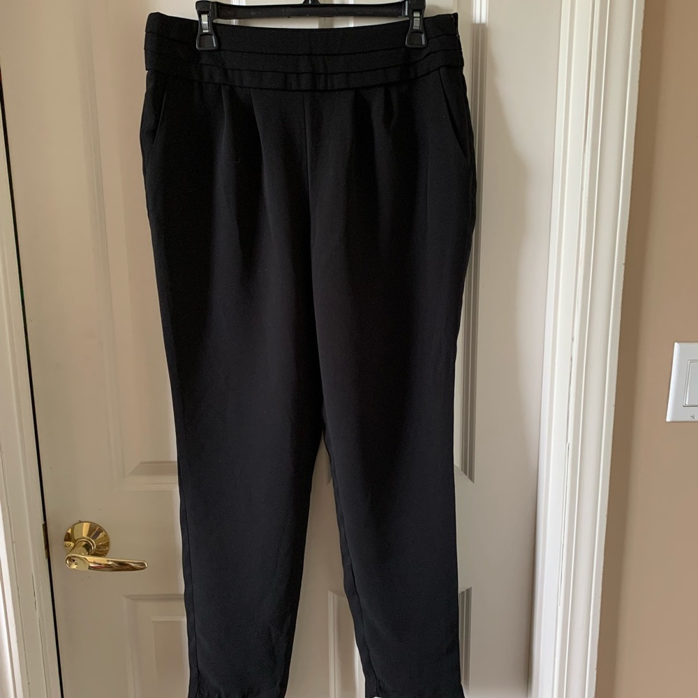 Forever 21 Black Slim-leg Pants Women